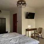 Zamek Nowecin Hotell 3*