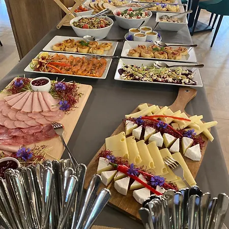 Zamek Nowecin ウェバ