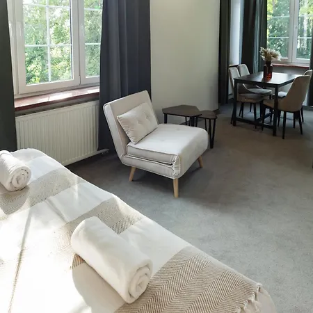 ホテル Zamek Nowecin 3*