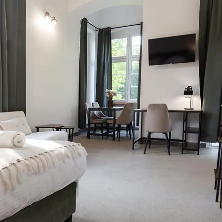 Hotell Zamek Nowecin Łeba