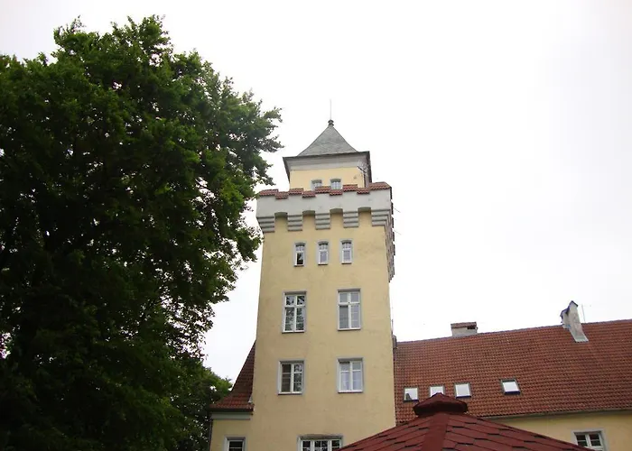 Zamek Nowęcin Hotel 3*