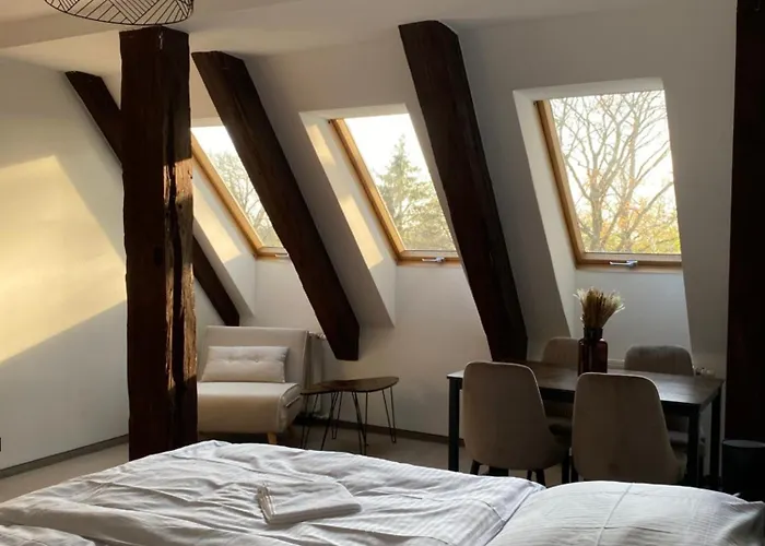 Zamek Nowecin Hotel Leba